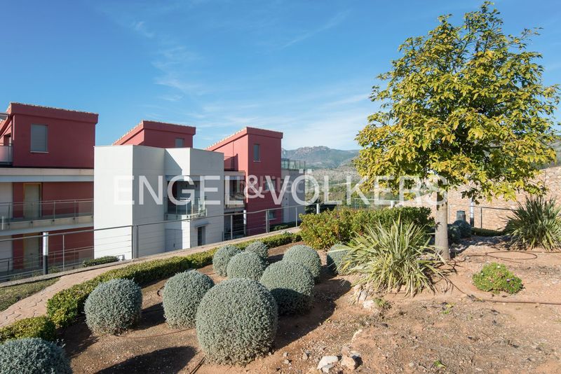 Foto 4d2da76b-8930-4c96-b6fa-b0de730652df. Alquiler apartamento alquiler de piso de 3 habitaciones con terraza y piscina comunitaria en Oropesa del Mar