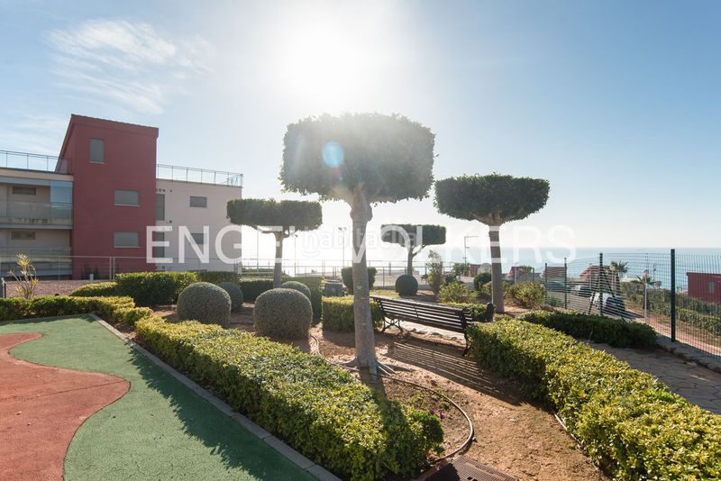 Foto 74b697ae-ac08-4767-8bd5-e629c8a03f82. Alquiler apartamento alquiler de piso de 3 habitaciones con terraza y piscina comunitaria en Oropesa del Mar