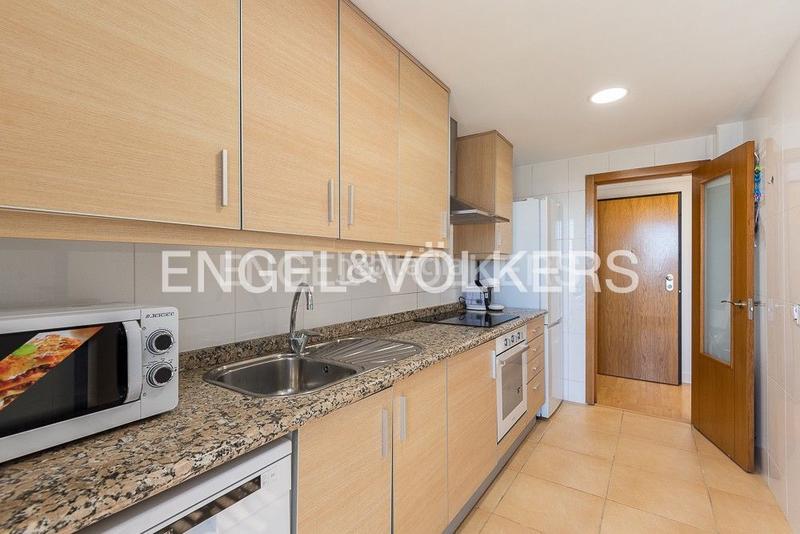 Foto 729469d4-e3e7-4b37-bc88-43685b69bc2b. Lloguer apartament amb calefacció aparcament piscina a Pobla de Farnals (la)