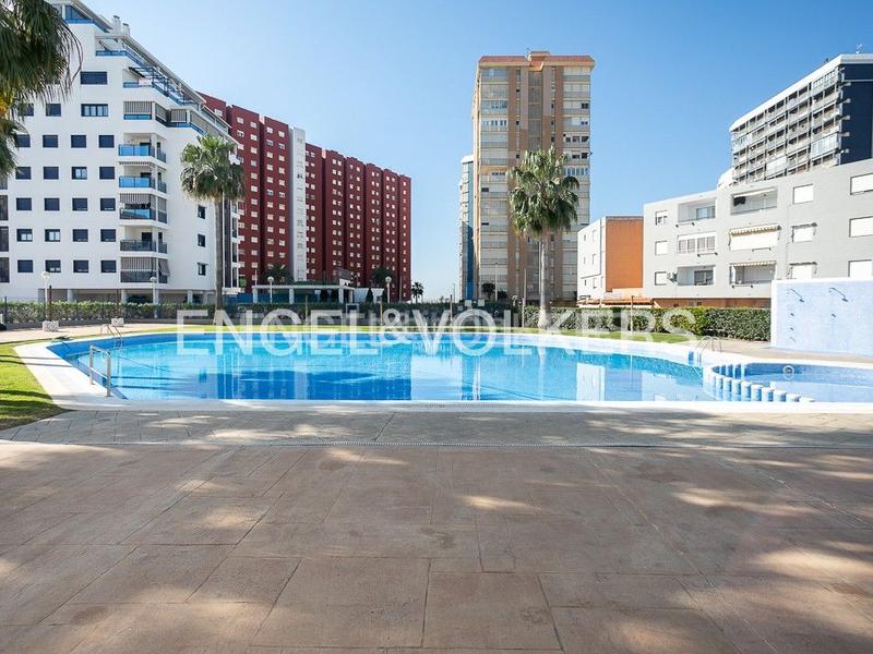 Foto ae3a05d3-1cdb-4fa6-92e5-d6ffa0fd6cf9. Location appartement avec chauffage parking piscine dans Pobla de Farnals (la)