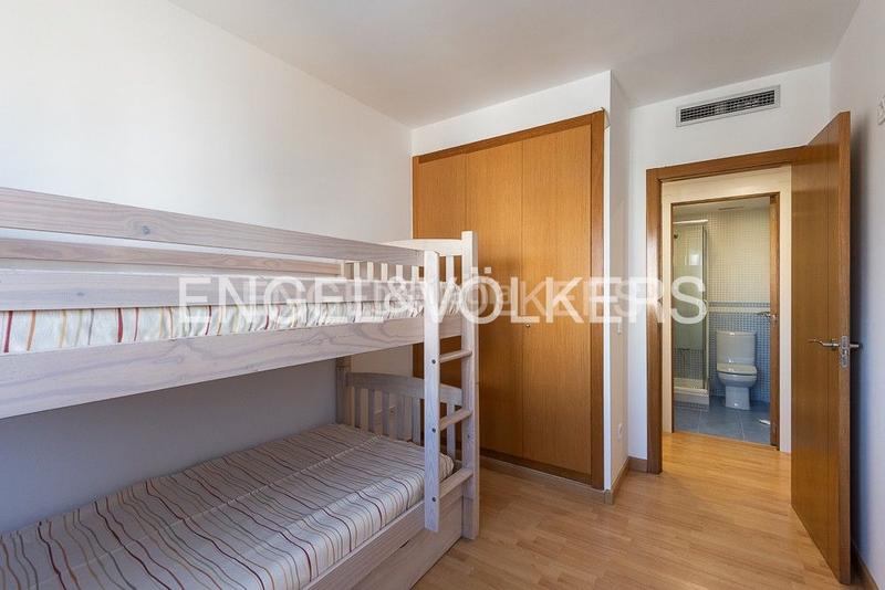 Foto d7e3ca8e-36cf-4340-8afb-d3b0880d7b99. Location appartement avec chauffage parking piscine dans Pobla de Farnals (la)