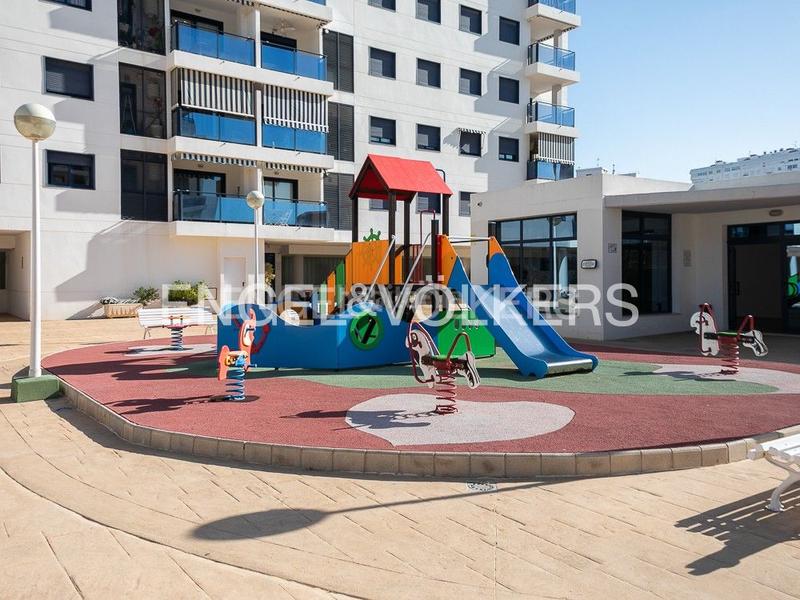 Foto 15b9776c-cf01-466e-9ff7-6c73a84060af. Rent apartment with heating parking pool in Platja de la Pobla de Farnals Pobla de Farnals (la)