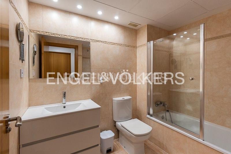 Foto 75f6a357-9220-4588-8e8f-18f795509829. Rent apartment with heating parking pool in Platja de la Pobla de Farnals Pobla de Farnals (la)