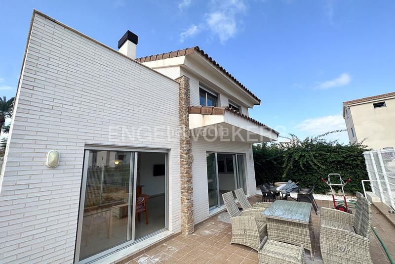 Foto 2fb13984-25e6-4a48-94ec-223ba585d0b8. Lloguer casa amb calefacció aparcament a Miramar