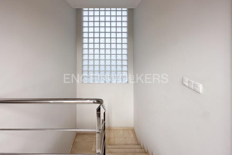 Foto 5cd36f08-fe73-41c6-9d09-5bff78bb4cc2. Lloguer casa amb calefacció aparcament a Miramar