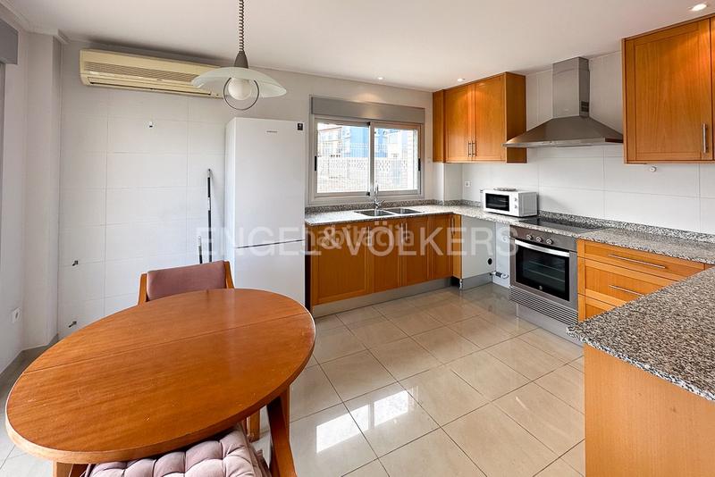 Foto b2684e30-8a5a-4a2c-a3b9-fe7481b2457e. Lloguer casa amb calefacció aparcament a Miramar