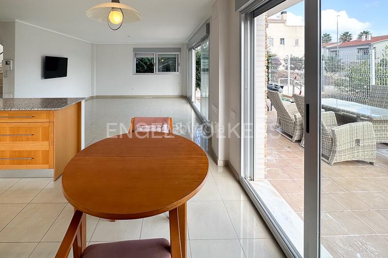 Foto b942ed8e-4503-4e4e-b2dc-89a0f6664a5c. Miete haus mit heizung parking in Miramar