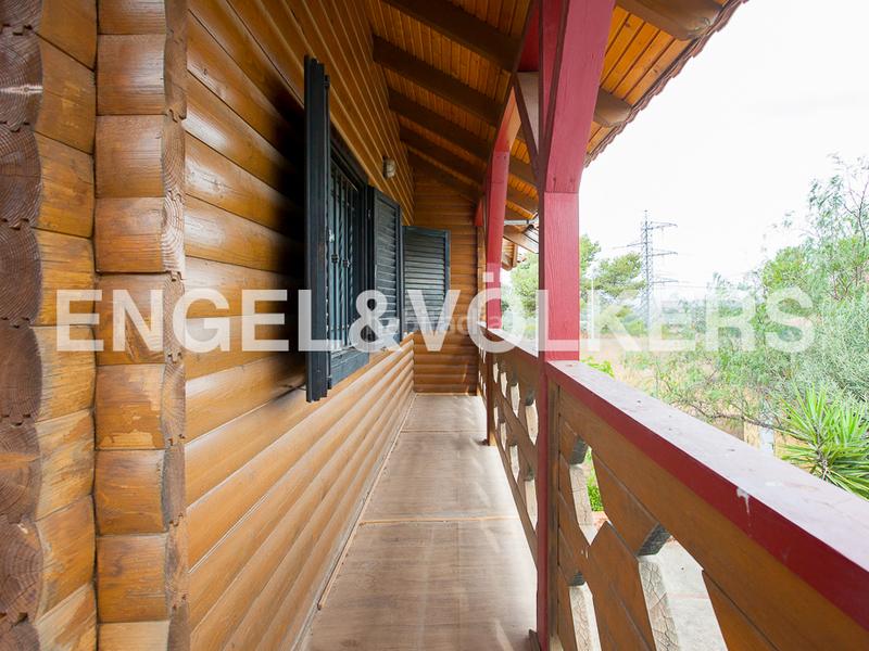 Foto 314aef81-a80e-40f3-b2c2-c6b7a35317dc. Rent house with heating pool in Centro Ciudad Manises