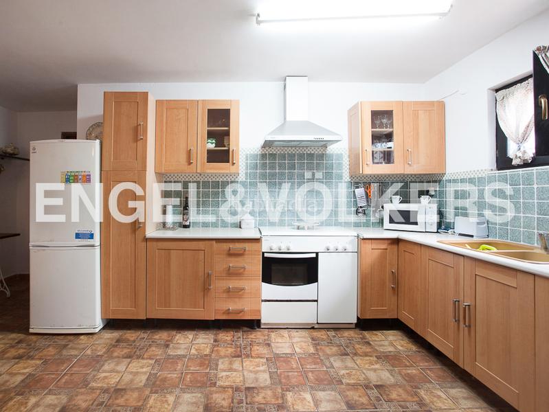 Foto 3cbd31f8-f52b-4917-9fdc-ead0b8fee602. Rent house with heating pool in Centro Ciudad Manises