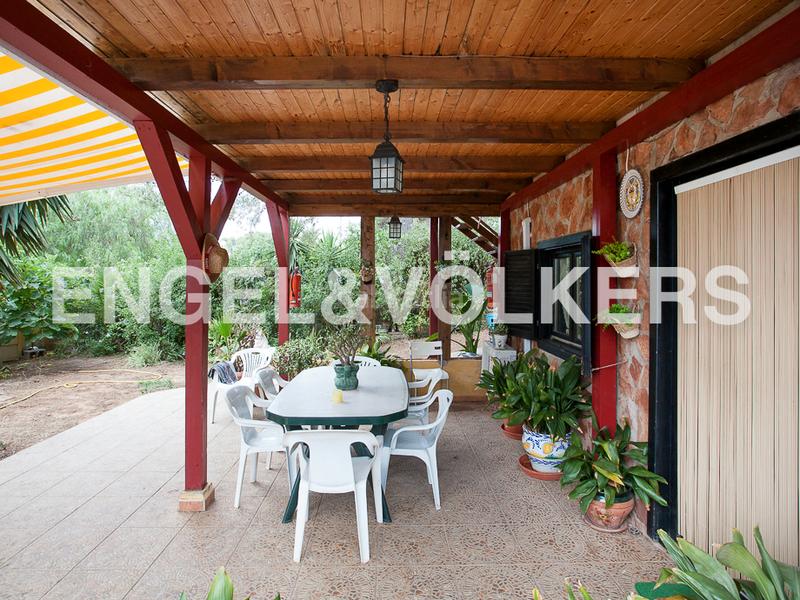 Foto 7d5ee292-a593-420a-95d7-b44f64331b44. Rent house with heating pool in Centro Ciudad Manises