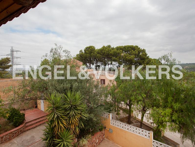 Foto 927902ce-dc2b-4dee-8d70-b69b4f9d4b31. Rent house with heating pool in Centro Ciudad Manises