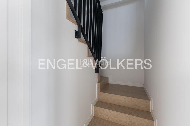 Foto 12eab137-8b80-4c94-9d17-bd42e6dc8567. Alquiler apartamento ático dúplex de obra nueva con dos terrazas en patraix en Valencia