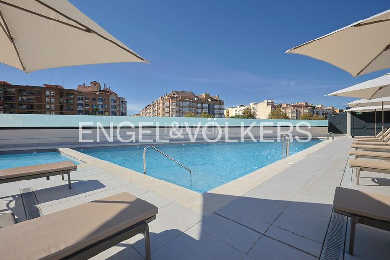 Foto 26f55ae8-2b59-46a4-a907-c81595c2a3aa. Alquiler apartamento ático dúplex de obra nueva con dos terrazas en patraix en Valencia