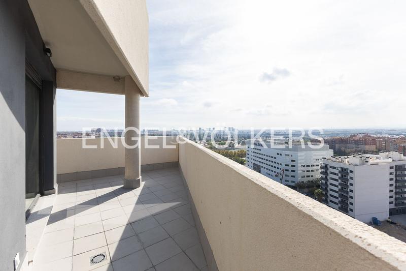 Foto 66b7fb8a-876b-4409-bae0-986317a98ec0. Lloguer apartament amb calefacció aparcament piscina a Valencia