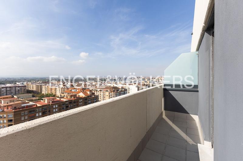 Foto 850b75e2-8adb-4312-bab8-8d3d4c3687fd. Lloguer apartament amb calefacció aparcament piscina a Valencia