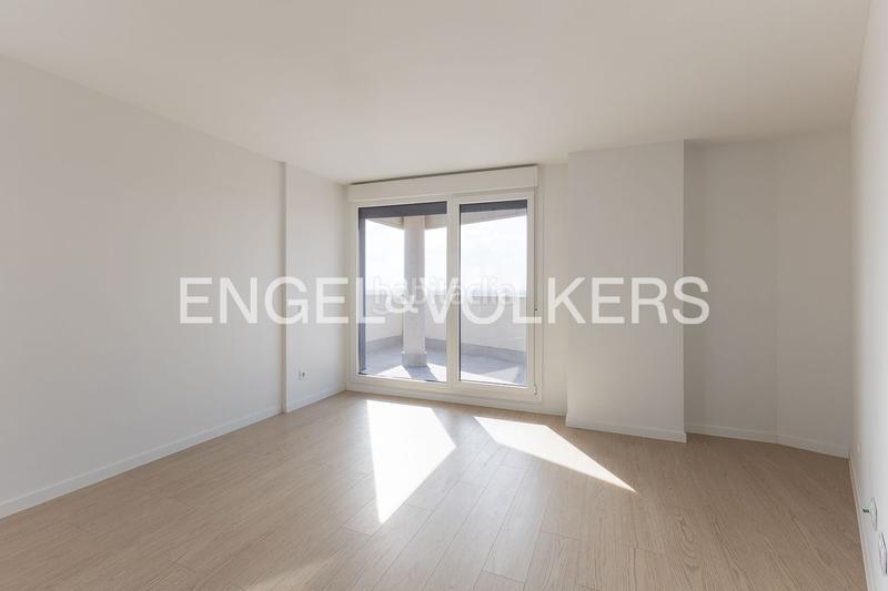 Foto 572ca4bc-bbf8-4054-8ed4-7143a6220fa6. Location appartement avec chauffage parking piscine dans Valencia