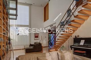 Maison à Torre en Conill-Cumbres de San Antonio. Casa de diseño con piscina en torre en conill, bétera