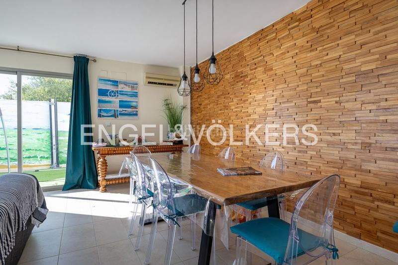 Foto c6548726-85db-4873-af89-e4612cb2749d. Casa amb calefacció aparcament a El Faro Cullera