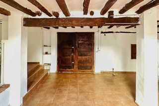 Casa adossada a Caudete de las Fuentes