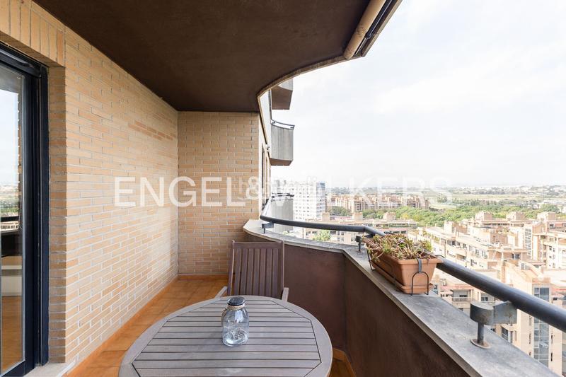 Foto 9b0e14fa-3196-4861-a551-69f7e7f2be89. Location appartement avec chauffage parking piscine dans Valencia