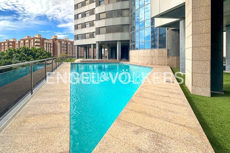 Foto 0905cc4a-eed7-4439-8ef5-aa5ccf8f7f9b. Location appartement avec chauffage parking piscine dans Valencia
