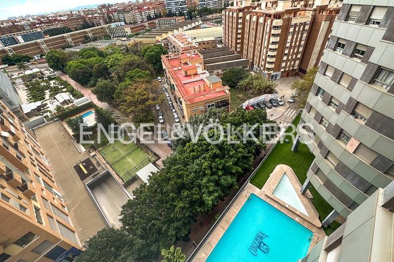 Foto 7b89affb-8a98-4f26-aa18-393678b6a75c. Location appartement avec chauffage parking piscine dans Valencia