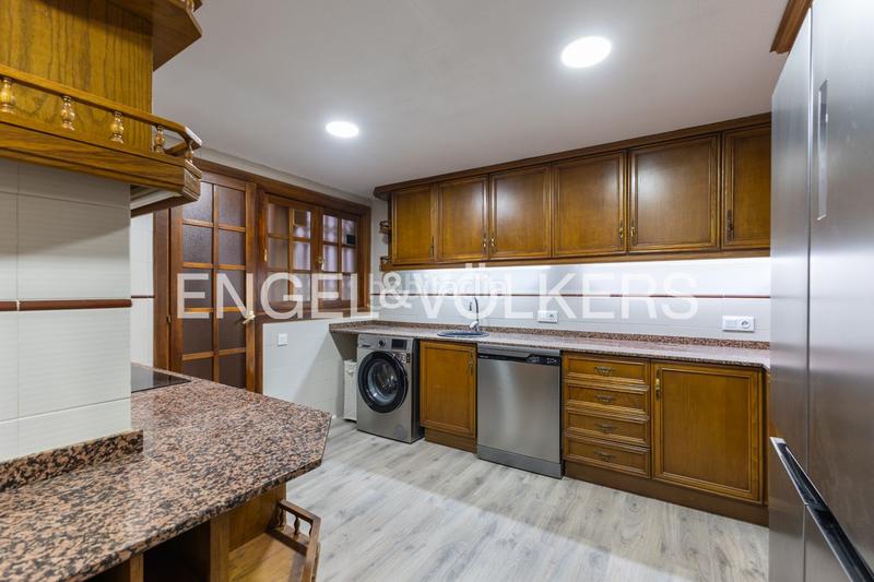 Foto 67425ae6-1149-43d6-b5ac-79e4d0caae6e. Location appartement avec chauffage dans El Pla del Remei Valencia