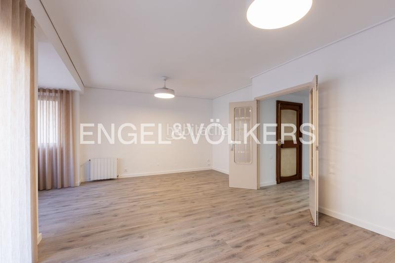 Foto 03796cba-3735-4d3f-8f8a-40ce27e315f0. Rent apartment with heating in El Pla del Remei Valencia