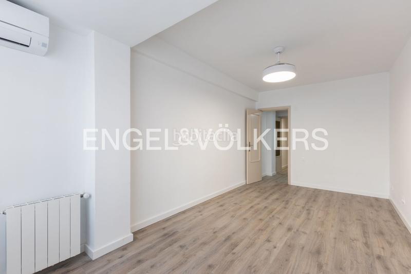 Foto 6366afdf-0f6c-49dd-87b7-5a3ba846b5af. Rent apartment with heating in El Pla del Remei Valencia