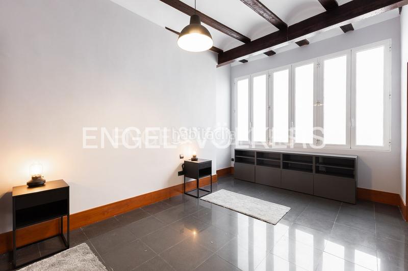 Foto ed70d5cc-eb67-4931-9fc9-8a599b2f3cec. Alquiler apartamento  completamente amueblado en el corazón en Valencia