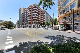 Location Appartement  C/ de conca, 36. Propiedad amplia y sin amueblar en extramurs