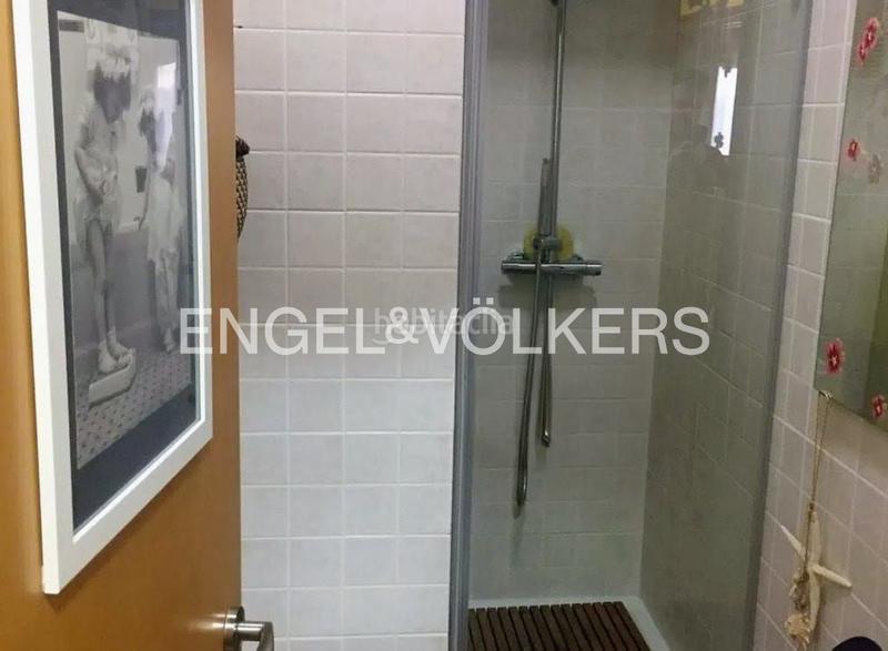 Foto ceec1389-2506-43fd-9047-7d0bb940c5d7. Rent apartment with heating in El Carme Valencia