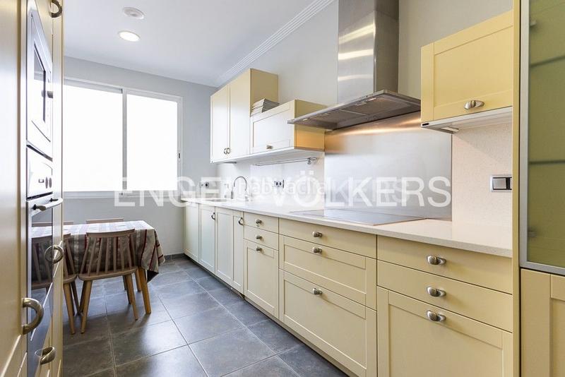 Foto 221a7c29-7cd8-4cb3-9cc7-c546f830fb9c. Location appartement avec chauffage dans Russafa Valencia