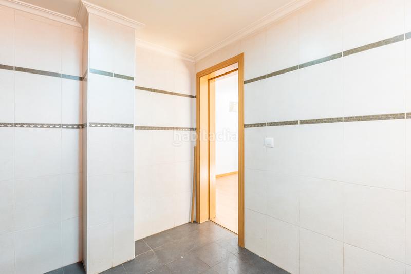 Foto 35af9170-8469-42c0-be9f-26dcc3b3f077. Alquiler ático  en residencial privado en Centro Xirivella