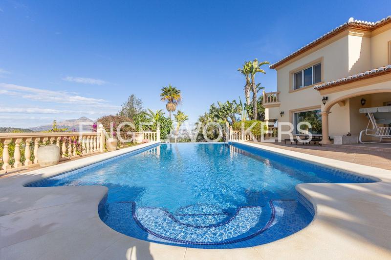 Foto 396ad8d2-da97-4078-899c-9bca5b932e49. Casa amb calefacció aparcament a Cap Martí - El Tossalet - Pinomar Xàbia