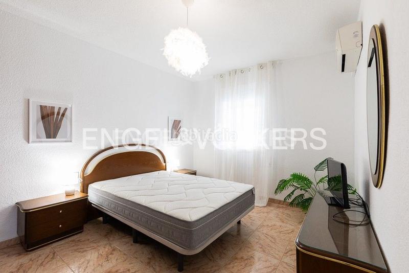 Foto 59189079-7c69-43e4-824d-4a65bb4af5fb. Alquiler apartamento amplia y confortable vivienda amueblada con balcón en Valencia