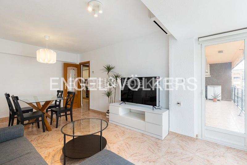 Foto ad81e572-7832-4d8d-911c-2311f716e8a7. Location appartement avec chauffage parking dans Barrio de Patraix Valencia