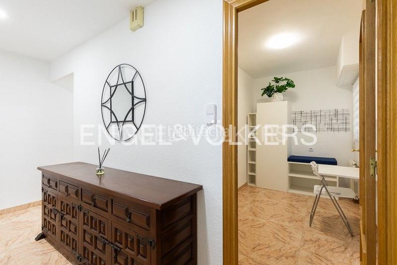 Foto 9b323bd7-9cc4-49bf-bbea-9d656f061b2d. Miete appartement mit heizung parking in Barrio de Patraix Valencia