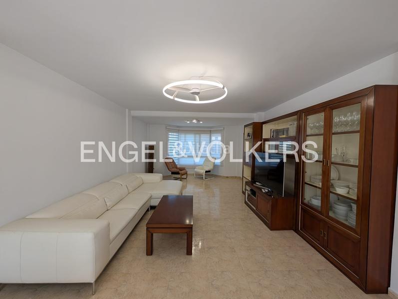 Foto 6e8c05ce-0d44-46dd-8ffc-2cf8b22624e5. Alquiler casa chalet a estrenar con piscina privada en Beneixida