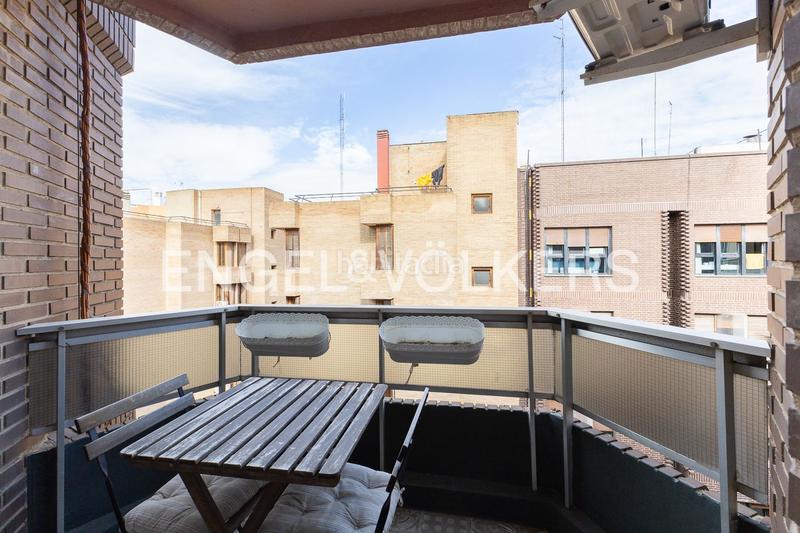 Foto 36479446-ce78-48be-93ed-003583619379. Alquiler ático exclusivo apartamento semi amueblado con garaje en Valencia