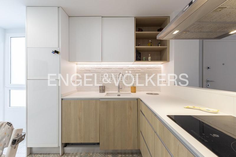 Foto 03c652d8-e4d0-4019-9f2d-51e7a26ce0dc. Rent penthouse with heating parking in La Xerea Valencia