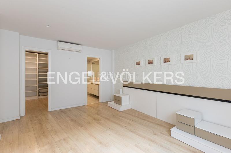 Foto 11eb7515-3772-43a5-8d5c-c78f572528e6. Rent penthouse with heating parking in La Xerea Valencia