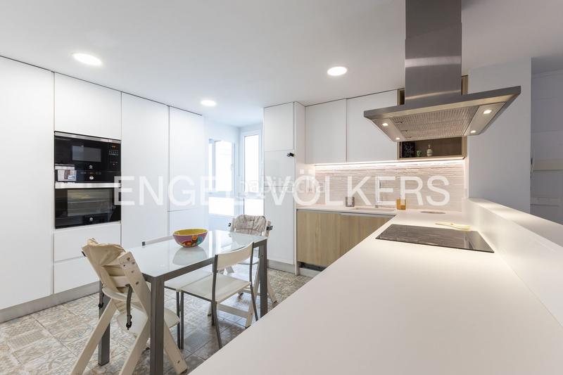 Foto 1e004bcc-2881-45eb-abed-49fc182d7ba1. Rent penthouse with heating parking in La Xerea Valencia