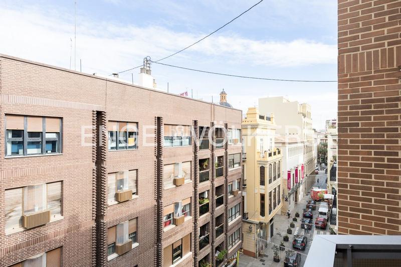 Foto 1eb7622b-ca21-4fd2-b771-34686cb34dfe. Rent penthouse with heating parking in La Xerea Valencia