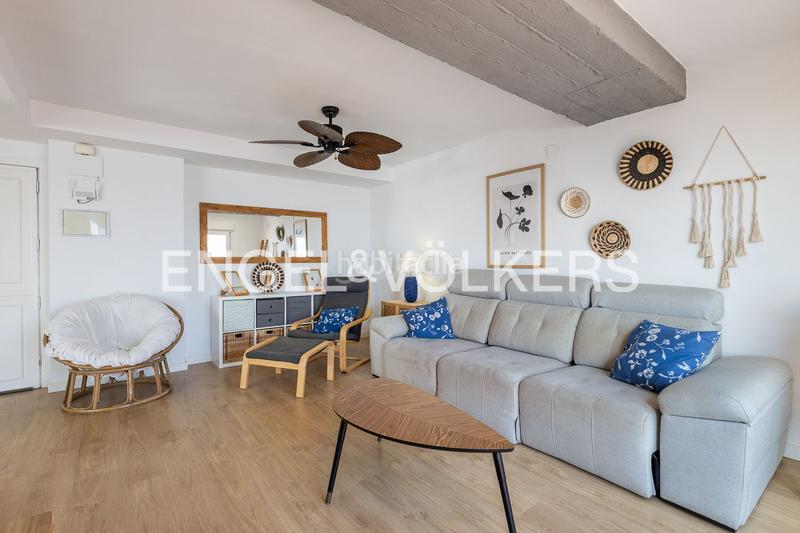 Foto 24c6ba01-7dbf-4cea-9a8b-03bab5f23a6c. Àtic amb calefacció aparcament a Playa de Gandía Gandia