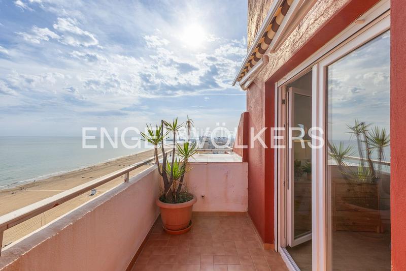 Foto 26592427-06e8-40ff-8970-0231ddbdc47c. Àtic amb calefacció aparcament a Playa de Gandía Gandia