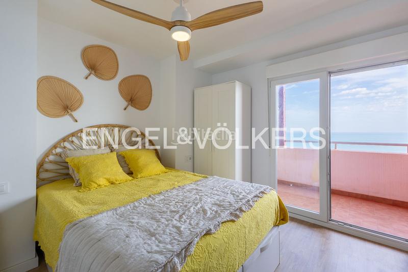 Foto a708fb7e-e32e-4413-a90c-c898f8e76200. Àtic amb calefacció aparcament a Playa de Gandía Gandia