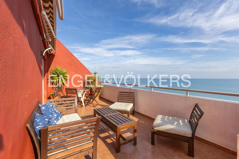 Foto b22245f5-092e-49ed-8381-2351cb92efce. Àtic amb calefacció aparcament a Playa de Gandía Gandia