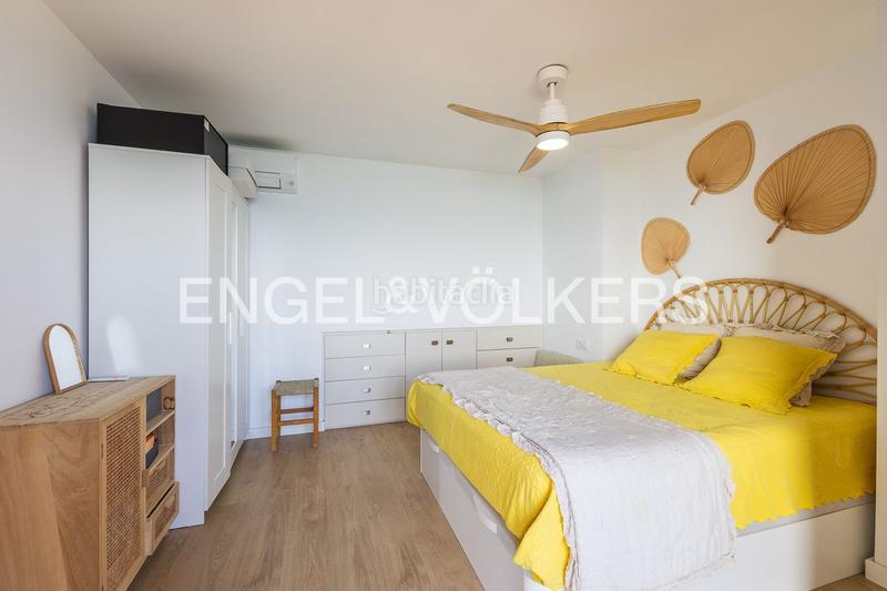 Foto b64f1af4-9747-4499-8162-e15b2c811c55. Àtic amb calefacció aparcament a Playa de Gandía Gandia