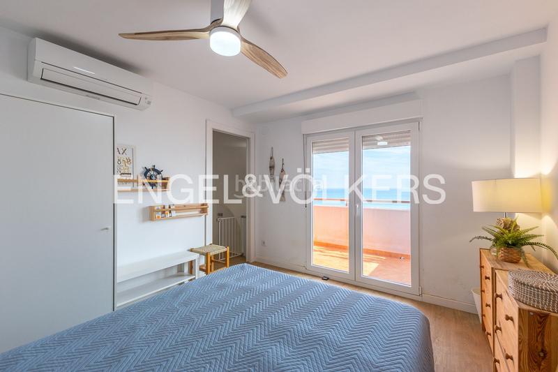 Foto d4ed6adc-7db7-4451-8936-270c1fd5cf35. Àtic amb calefacció aparcament a Playa de Gandía Gandia